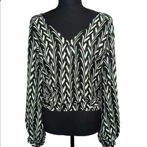 🔵 LULUMARI GREEN WHITE & BLACK PRINT WRAP TIE BACK BLOUSE SIZE MEDIUM